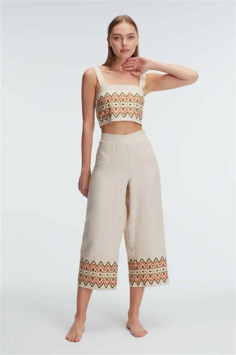 Askılı Oyuk U Yaka Geometrik Yazlık Uzun Nakış Detaylı Pijama Takımı - KLBN28462