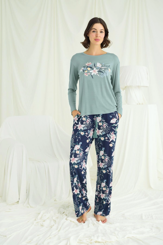 Çiçek ve Yaprak Desenli Baskılı Pijama Takımı - KLBN29167
