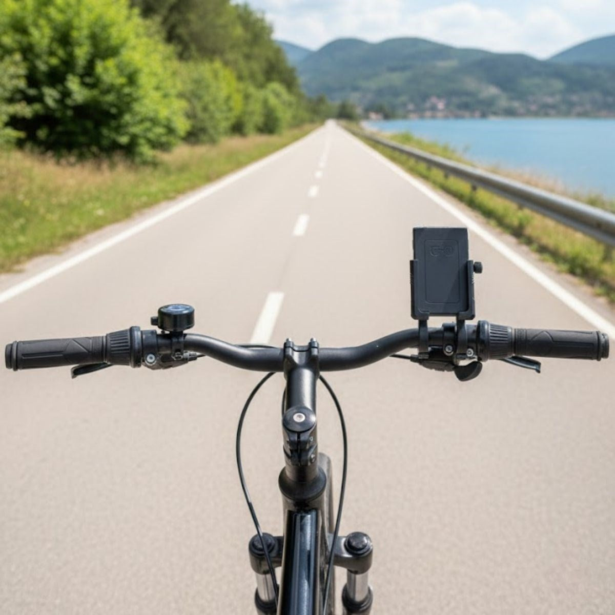 Evrensel Motosiklet Telefon Tutucu – Kaymaz, Kilitlenebilir Güvenli Tutuşlu, 360° Ayarlanabilir Gidon Bağlantılı Akıllı Telefon Aparatı (4887)