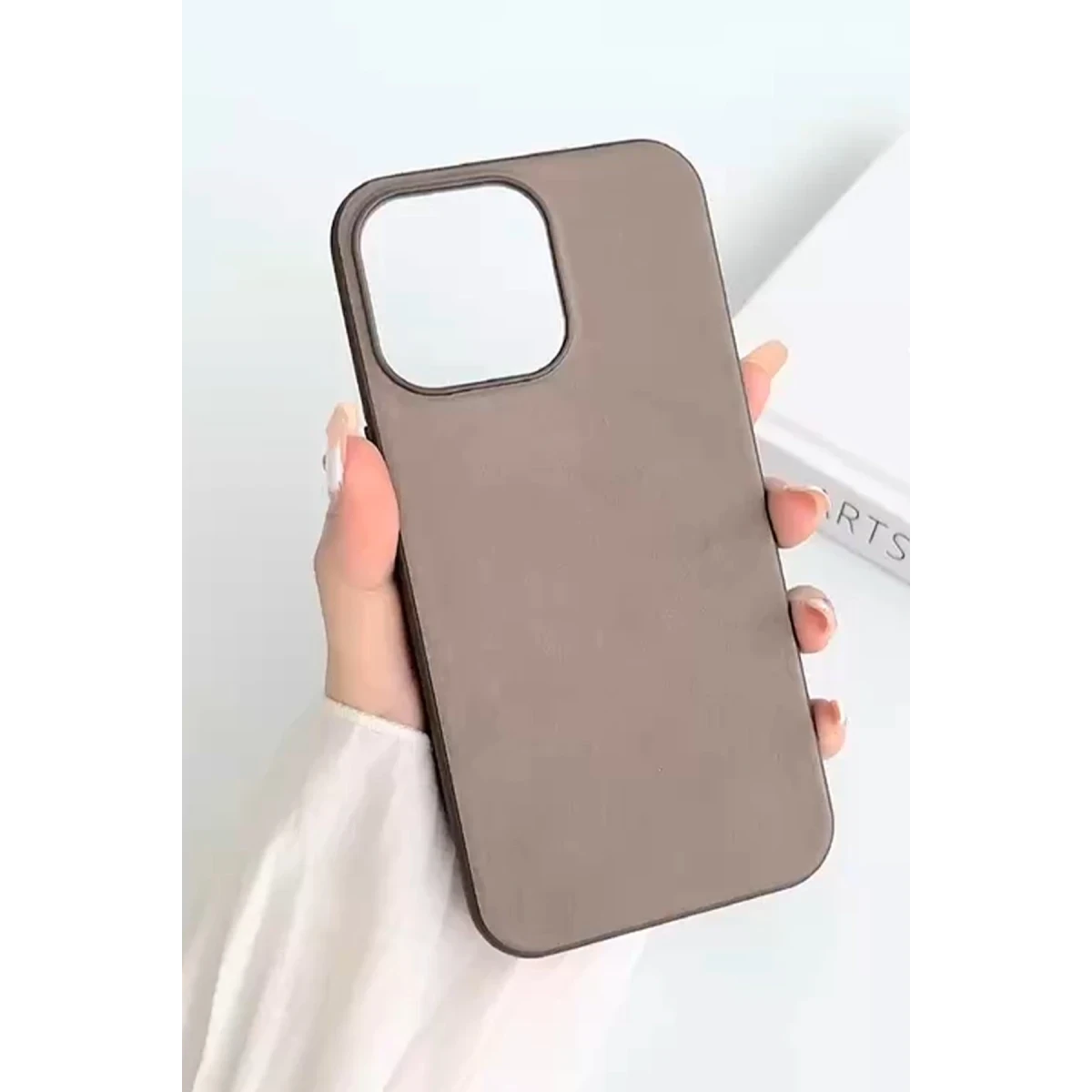 Apple iPhone 15 Pro Max Kılıf Karen Magsafe Kapak - Kahverengi
