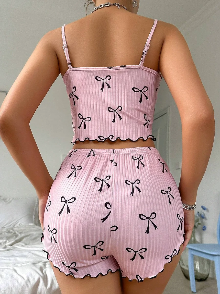 Pembe Fiyonklu Askılı Şortlu Kadın Pijama Takımı, Yumuşak Kumaş, Şık Detaylar,Yazlık Kadın Pijama