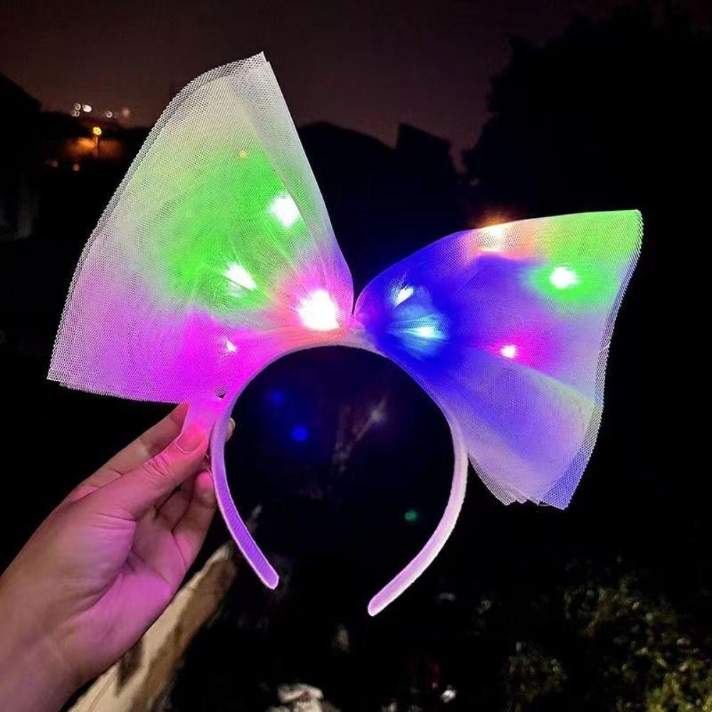 Rengarenk Led Işıklı Fiyonk Şekilli Tül Parti Tacı Beyaz Renk 25x25 cm (4887)