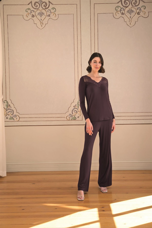 Uzun Kollu ve Dantelli Pijama Takımı - KLBN29179